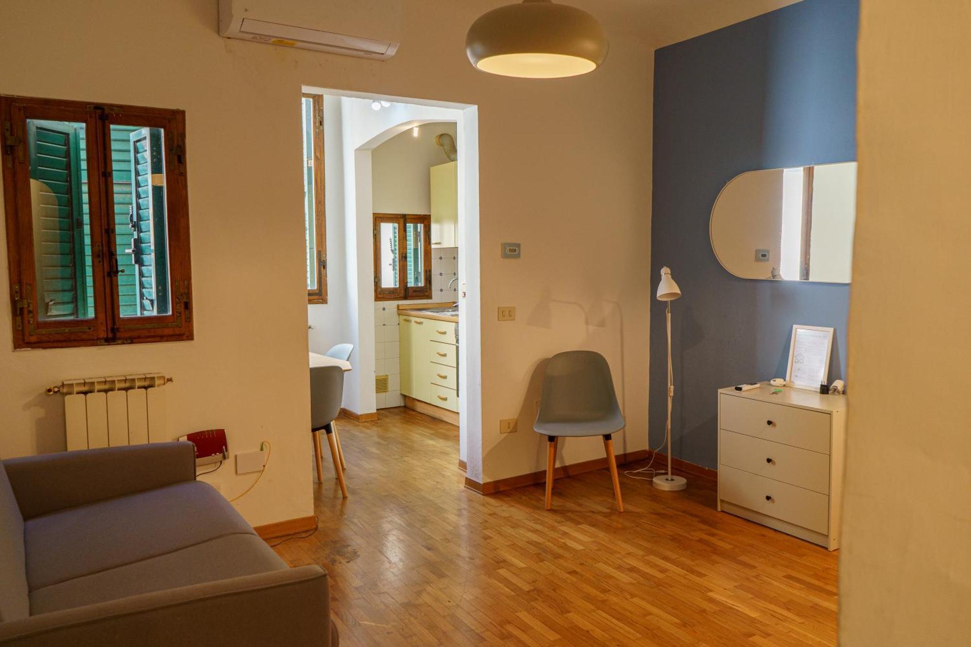 Central 1 Bedroom Apartment In The City Center Флоренция Экстерьер фото